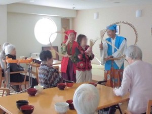 200119_新春　南京玉すだれ＆お茶会（チャームスイート緑地公園）